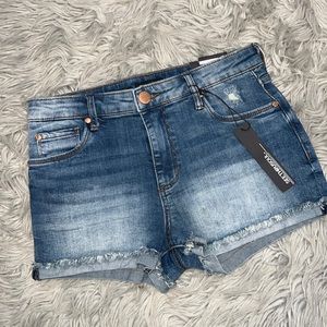 Distressed Wash Frayed Hem 2.5” Inseam High Waisted Denim Boyfriend Shorts